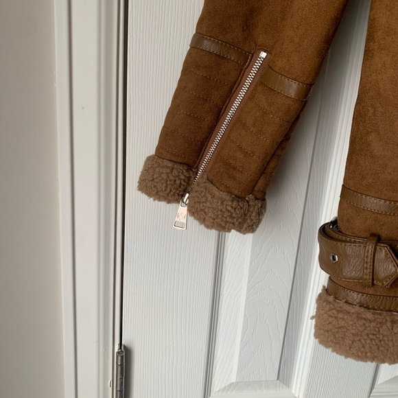 Women’s Tan Shearling-Lined Aviator Jacket - Picture 5 of 5